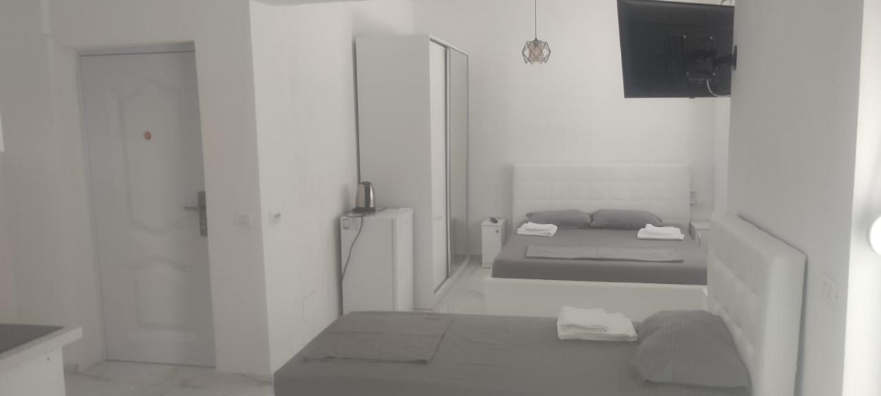 Golem Apartment * Golem (Tirana)