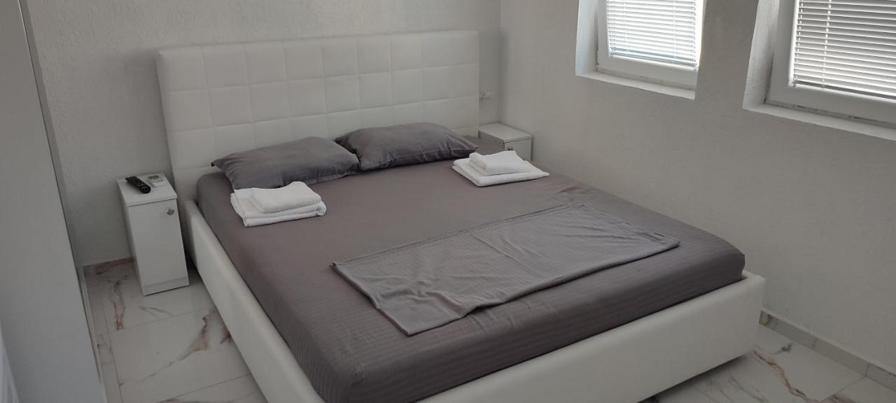 Golem Apartment * Golem (Tirana)